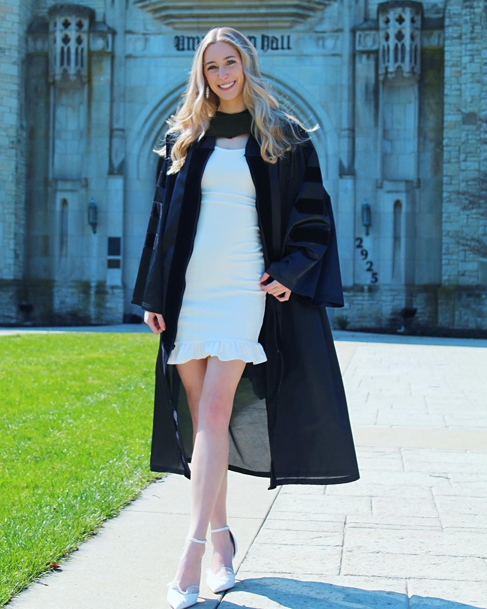 morganhama's tweet photo. ~officially~ Dr. Morgan Hama, PharmD 🥰🤍✨💞💊 (who would’ve thought??? lol not me) https://t.co/SQSBNLo0jI