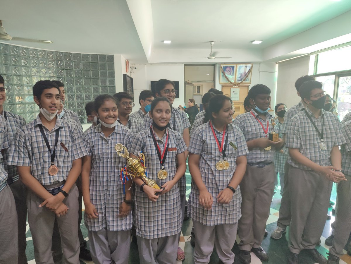 pntduggal's tweet photo. #ahlconintl at Behes2022 . Happy to see young students debating discussing and learning from each other. Special thanks to teacher mentors and class 12 students for guiding them. #NEP2020 #lifeskills https://t.co/zmt6IDsuHW
