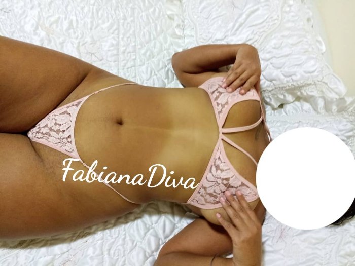 DivaOfficial04's tweet photo. Hola soy Fabiana soy #Morena mi edad es 21 años me encantaria complacerte con mi rico #Griego visítanos en nuestro estudio +584141522220 #caracas #Mayo https://t.co/fkSQq3dgjJ