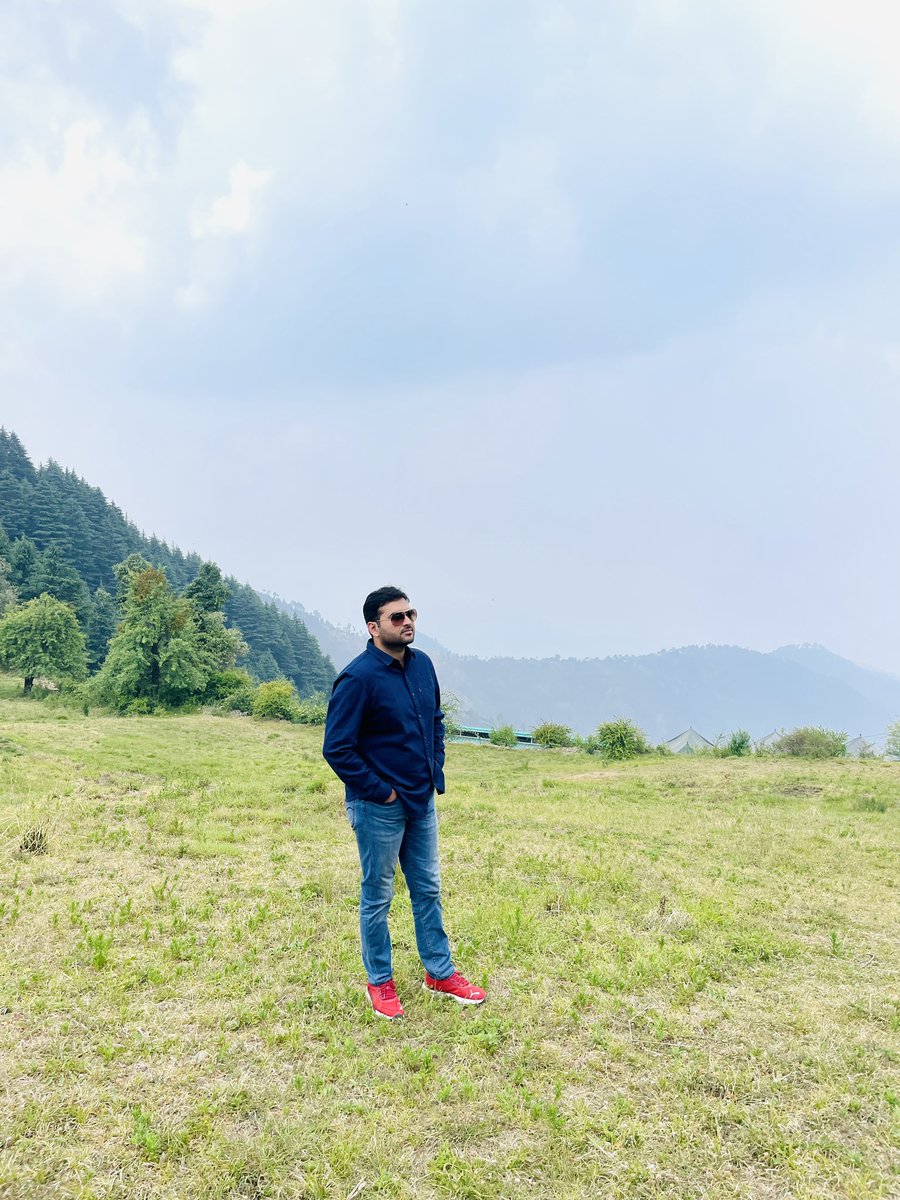 kushsharma_adv's tweet photo. #mussoorie
#offlocation https://t.co/Kp1qsOR6tD
