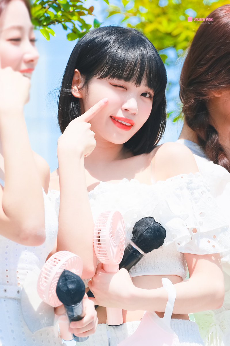 220506 미니팬미팅

😘😉
#김채원 #KIMCHAEWON #르세라핌 #LE_SSERAFIM