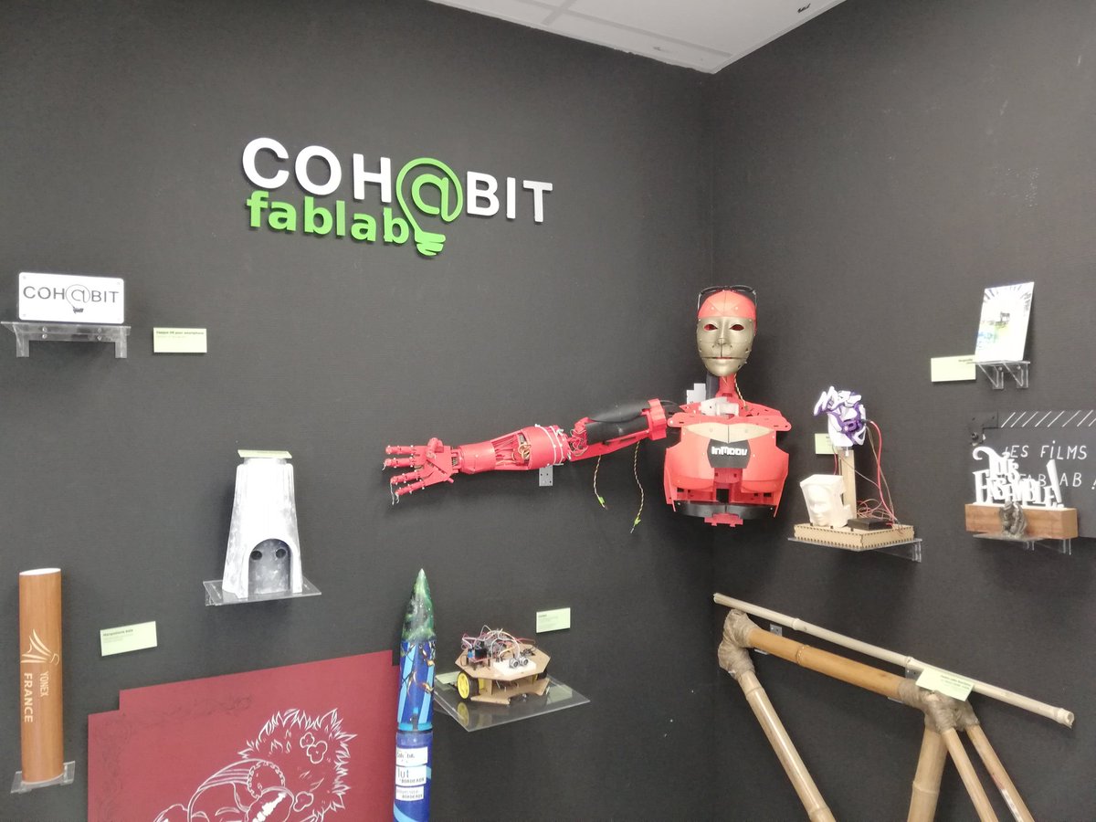 UBee_Lab's tweet photo. Aujourd'hui, visite du #fablab de Gradignan, @FabLab_IUTBx 🤖
Leur expertise offre de très belles opportunités pour nos #UBees ! https://t.co/7lw7PGrgrC