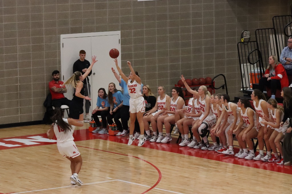 nwcwbasketball's tweet photo. 𝙨𝙚𝙣𝙞𝙤𝙧 𝙘𝙚𝙡𝙚𝙗𝙧𝙖𝙩𝙞𝙤𝙣 ➡️ 𝘿𝙚𝙫𝙮𝙣 𝙆𝙚𝙢𝙗𝙡𝙚

🎓✅ - Nursing degree from Northwestern College

👩‍⚕️- accepted a position as a NICU RN

🏥 - Blank Children's Hospital

Congrats @dkemble32 https://t.co/6cEphnMCzz