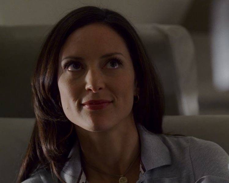 RElDAWAY's tweet photo. she’s looking at ME!! https://t.co/uRERjBKkWl