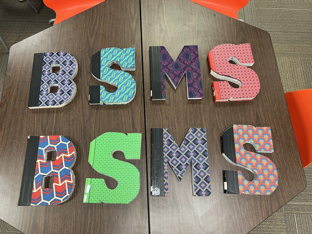 BSMSLibrary's tweet image. Old book repurposing 🙌🏼 thanks to our tech teacher, Mr. Orofino! @BayShoreSchools @BayShoreMSLrnrs @ChrisKauter