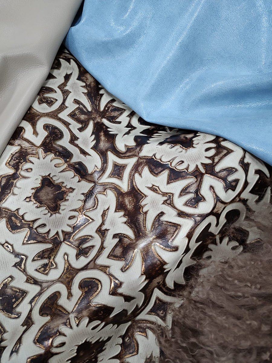 TXLeatherGoods's tweet photo. Our Lordeo Ivory Chocolate Gold featured along with our Mocha Tibetan Lamb, Cambridge Taupe and our Hard Rock Indigo! 
 
#loredo #leathercraft #leather #embossed #leatherearrings #GOLD
#interiordesign #Cambridge #Tibetan https://t.co/FYfAWdKnN6