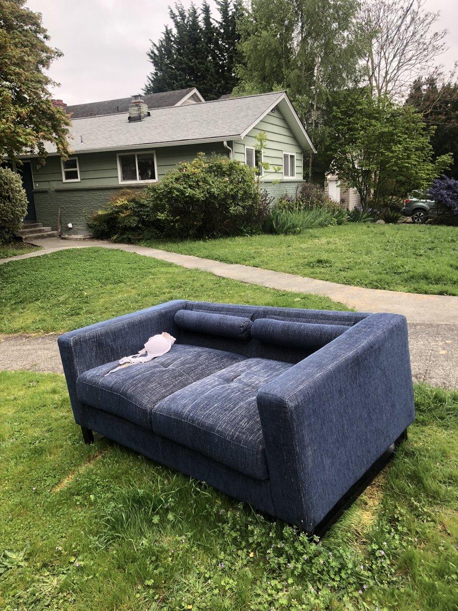 weenuzz's tweet photo. Outside couch with bra. Share your story... https://t.co/Idft5UeGPB