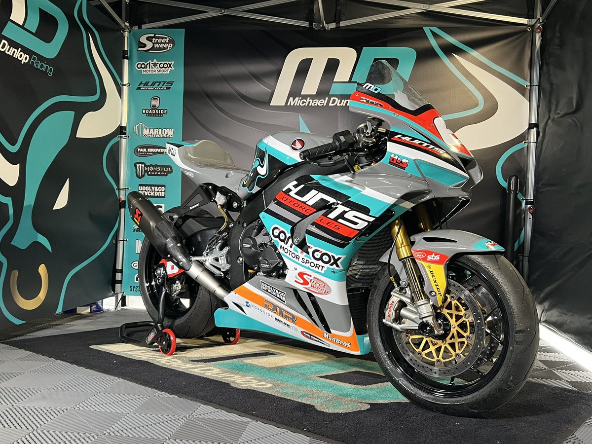 M_Dunlop3's tweet photo. So here we go nw200 time and a superbike bike as well with some old faces. https://t.co/XVHkvLYgBM