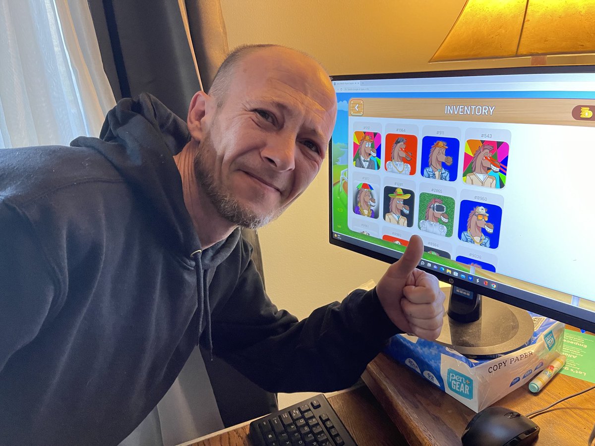QueenBe82732796's tweet photo. He was able to get it loaded up this morning ! I know what ⁦@7773Phenix⁩ will be doing today ! ⁦@LazyHorseRC⁩ come check this p2e game out ! You won’t be disappointed! https://t.co/mIJBjeD2tr