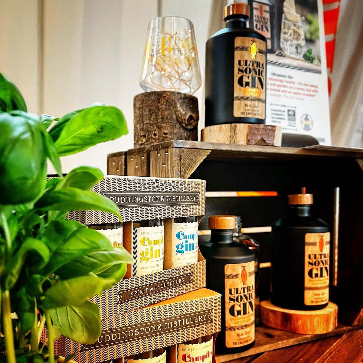 campfiregin's tweet photo. Day 7 @gin_a_ding_ding #ginadaymay #bar Very appropriate theme as today we are running a bar @TilehouseRC #ginfestival. Campfire #caskaged #gin & @hertswildlifetrust Ultrasonic Gin are proving to be exceptionally popular as is our #strawberry #balsamic #shrub #cocktail 👍🍸🔥🍓 https://t.co/VoBGNccxgx