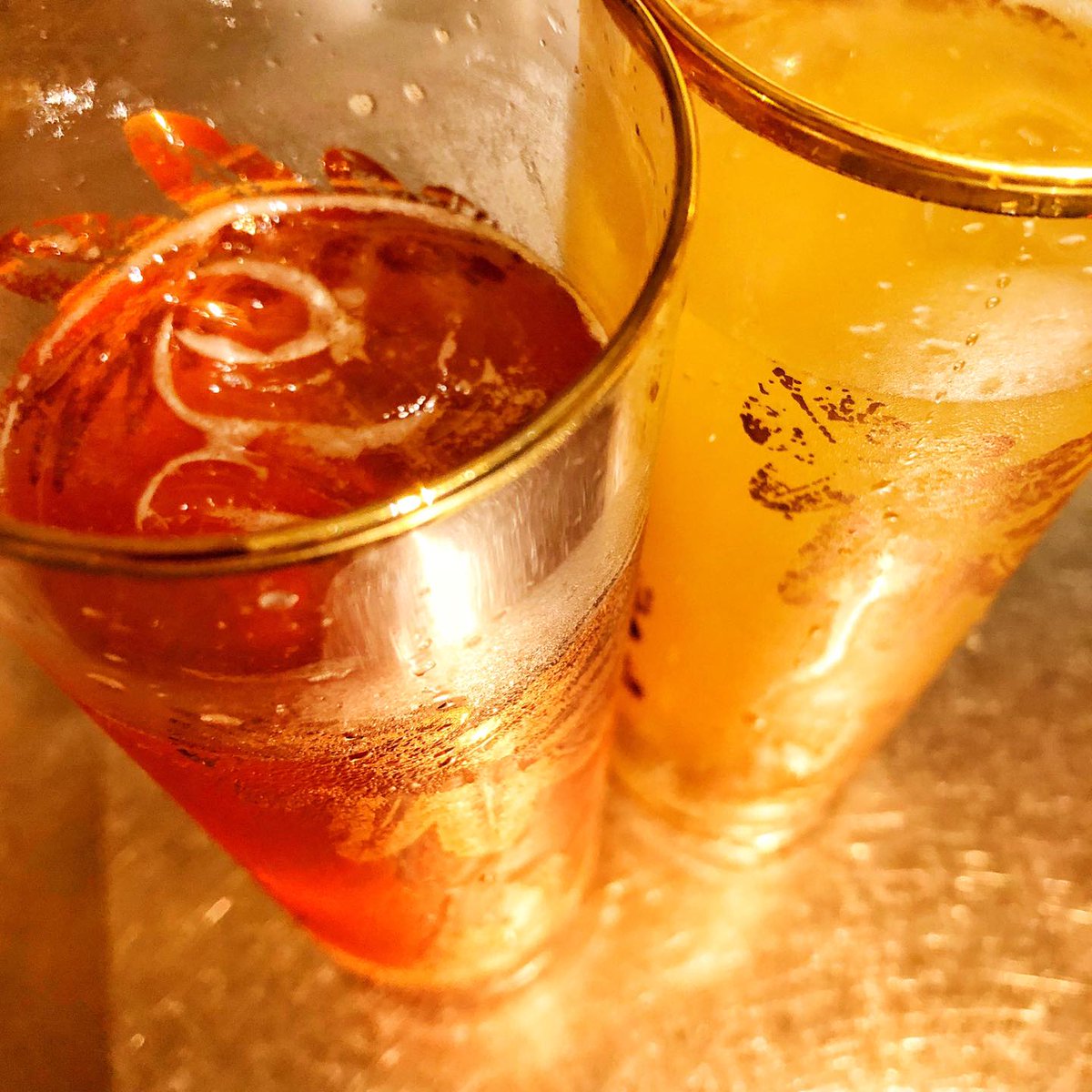campfiregin's tweet photo. Day 7 @gin_a_ding_ding #ginadaymay #bar Very appropriate theme as today we are running a bar @TilehouseRC #ginfestival. Campfire #caskaged #gin & @hertswildlifetrust Ultrasonic Gin are proving to be exceptionally popular as is our #strawberry #balsamic #shrub #cocktail 👍🍸🔥🍓 https://t.co/VoBGNccxgx