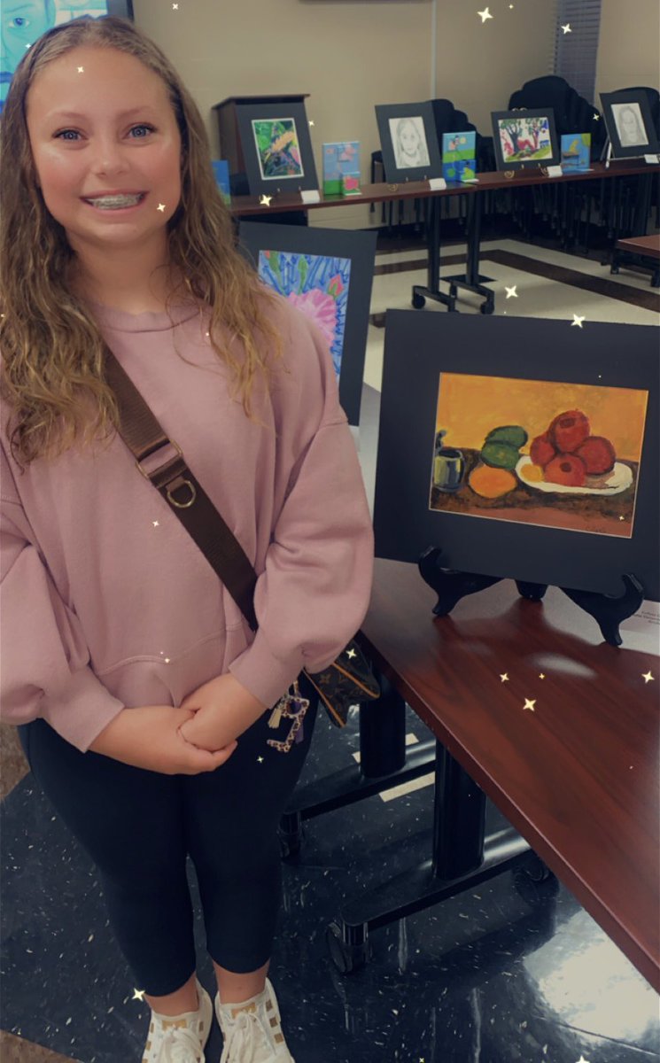 EricaEdwardsAR's tweet photo. Dancer for 9/10 years of her life… Talented Art Student 2/10 years of her life…. She’s in 4th grade…Her Acrylic Piece was chosen to be displayed in the middle school Talented Art show… Get your kids in the Arts… expand their passion. 💜 #CollynsGrace https://t.co/JbTqvV3RjX
