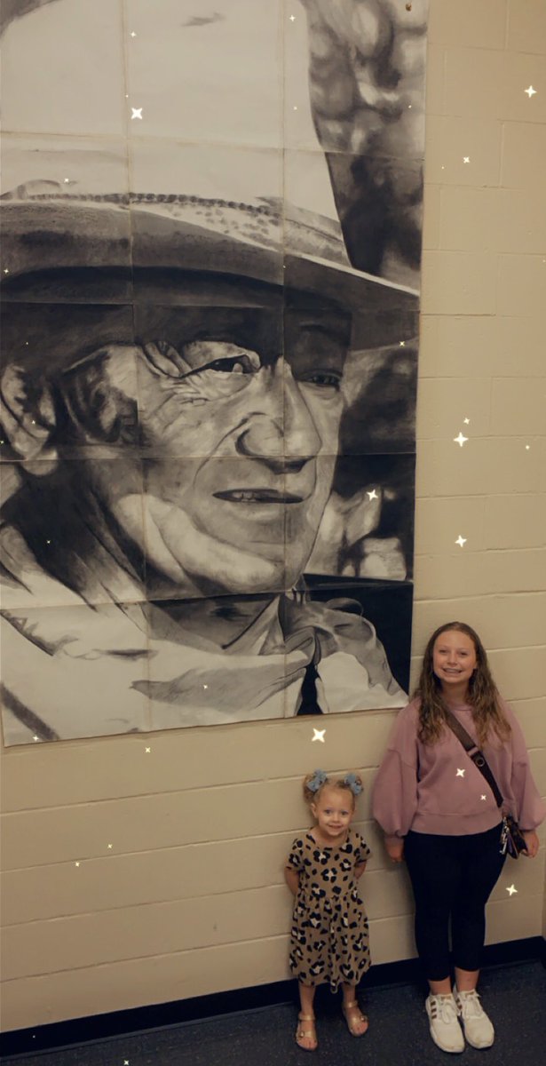 EricaEdwardsAR's tweet photo. Dancer for 9/10 years of her life… Talented Art Student 2/10 years of her life…. She’s in 4th grade…Her Acrylic Piece was chosen to be displayed in the middle school Talented Art show… Get your kids in the Arts… expand their passion. 💜 #CollynsGrace https://t.co/JbTqvV3RjX