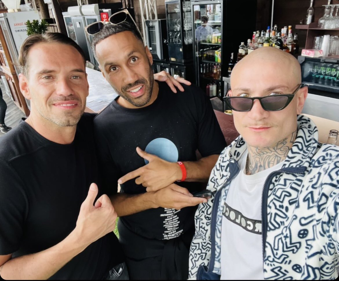 Enjoying the <a href="/circolocoibiza/">CircoLoco</a> in Naples with my man <a href="/GuidoSenia/">guido senia</a> and <a href="/jamesdegale1/">James DeGale</a> !
#Trouble