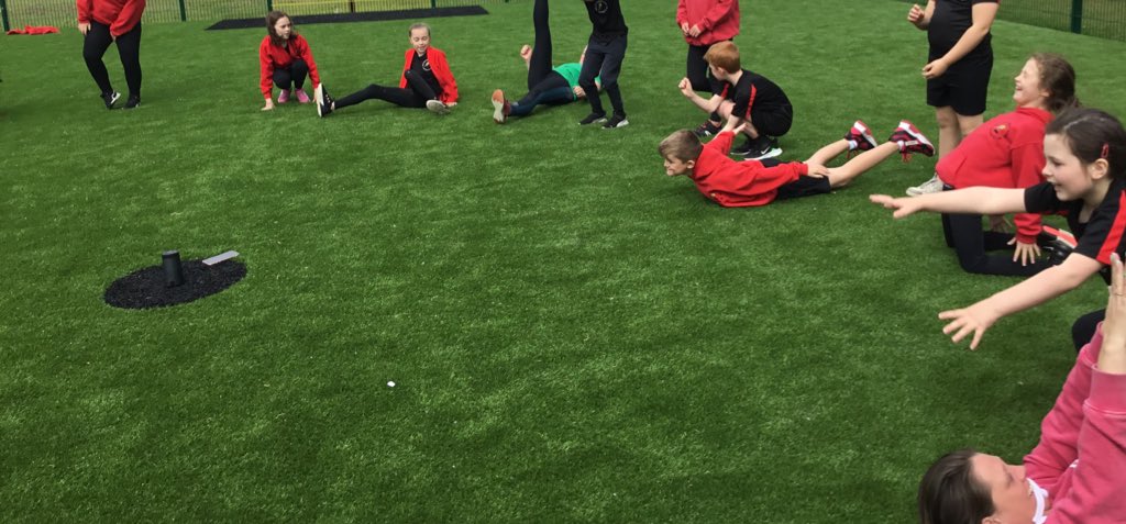 HighLeghPrimary's tweet photo. Class 4 have had lots of fun creating their own ‘Teeth’ dances with Alicia from Creative Steps #sportsweek https://t.co/Sk2EIOuXFz