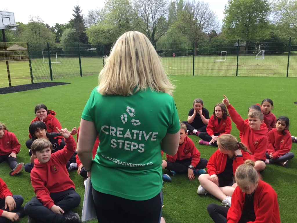 HighLeghPrimary's tweet photo. Class 4 have had lots of fun creating their own ‘Teeth’ dances with Alicia from Creative Steps #sportsweek https://t.co/Sk2EIOuXFz
