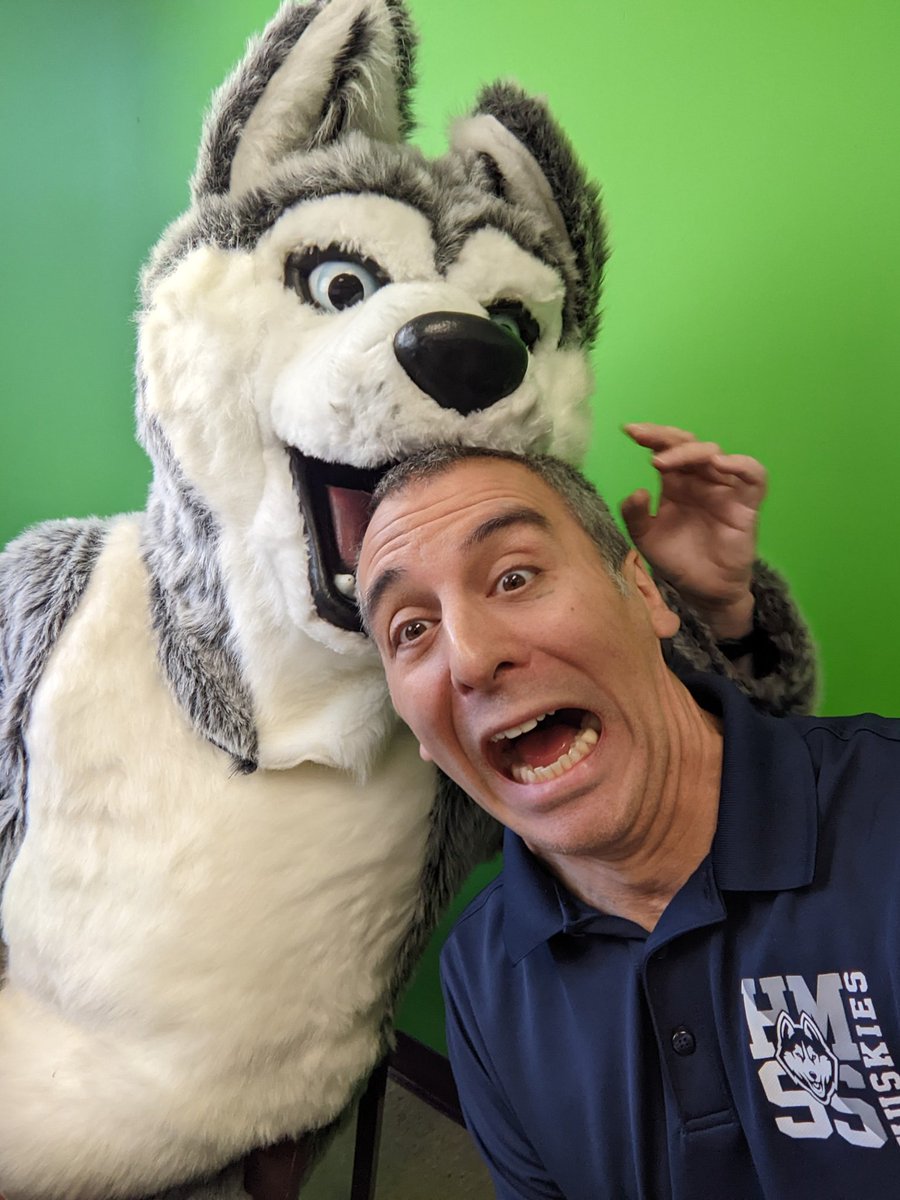 And this is why pets are not allowed at work. <a href="/HowellTwpMSS/">Howell MS South</a>