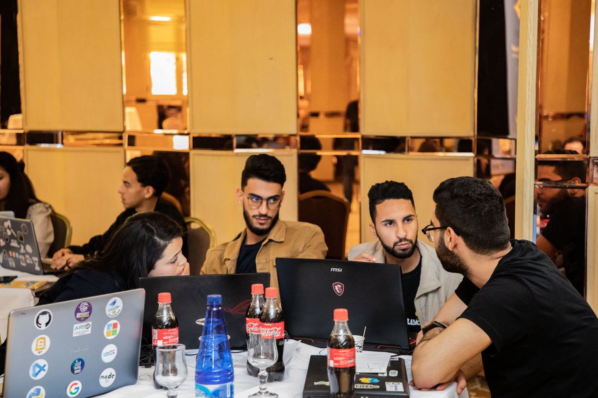 Poste_Tn's tweet photo. 🏆 3 𝒆̀𝒎𝒆 𝒋𝒐𝒖𝒓 [𝒉𝒂𝒄𝒌𝒂𝒕𝒉𝒐𝒏 𝑺𝒐𝒖𝒔𝒔𝒆]: 
Les participants ont 48H non stop pour prototyper en équipe leur meilleurs solutions pour l’inclusion financière et sociale ! Qui remportera la première place ?! 🥇 restez connecté et suivez nous #HACK4INCLUSION
 #PosteTn https://t.co/p0egSzK0QU