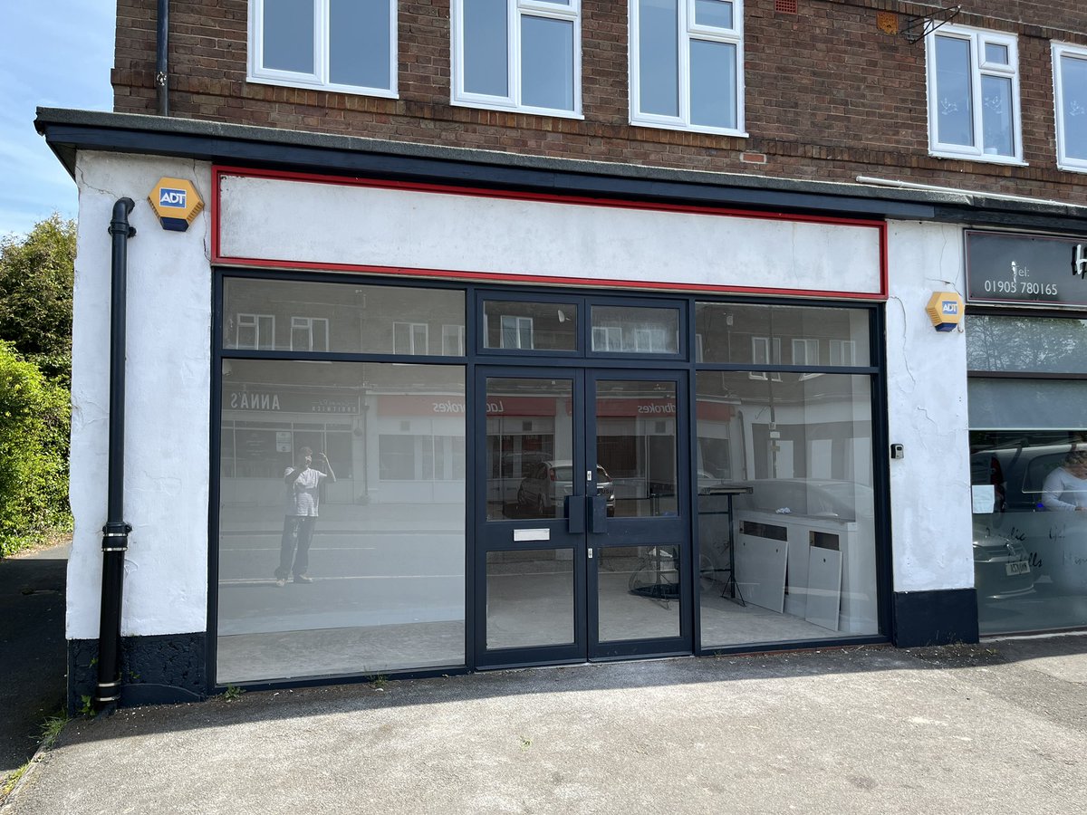 Lee Russell Independent Funeral Directors tweet media