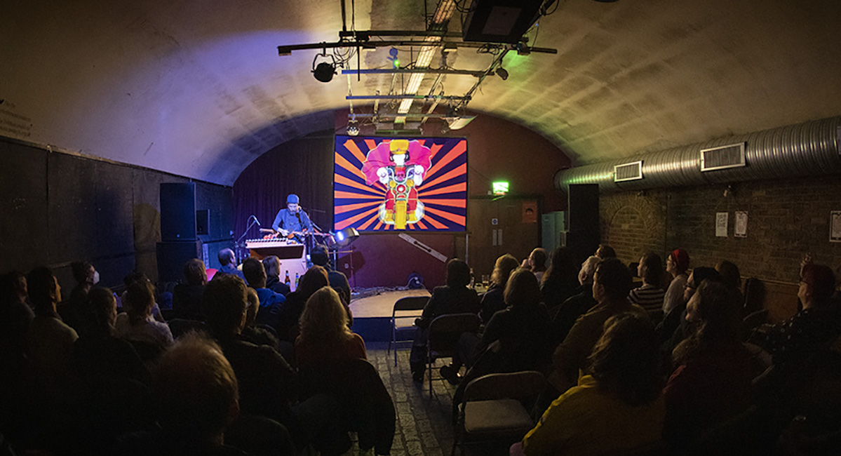 "That’s what I love about the Optical Sound strand - this sense of seeing, hearing and experiencing something new. Something that is relatively fleeting, but that somehow stays with you long after the projectors are shutdown."

flatpackfestival.org.uk/news/cinema-fo…