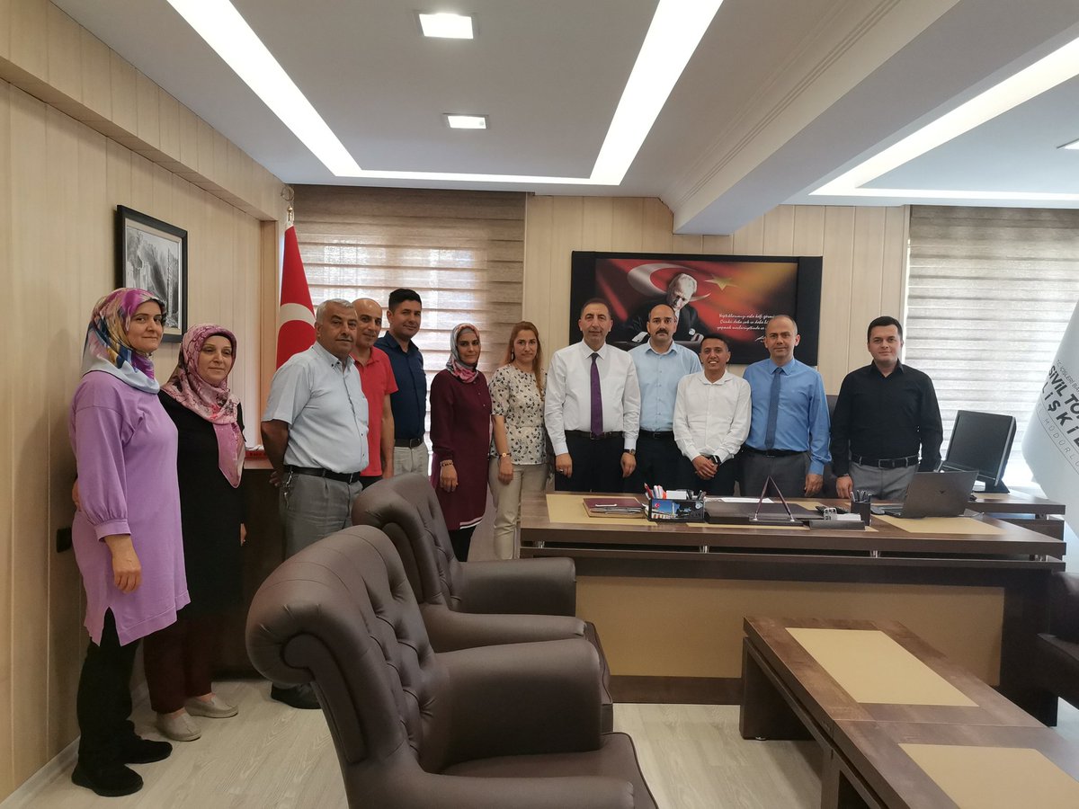 hatayistim's tweet photo. İl Müdürlüğümüz personeli Tuba Sürmelioğlu 2021 yılı İçişleri Bakanlığı Personeli GYUD sınavı sonucunda Kilis İl Nüfus ve Vatandaşlık Müdürlüğüne Şef olarak atanmış olup kendisine yeni görevinde başarılar diliyoruz. Allah yolunu açık etsin. https://t.co/o2An3d9dzP