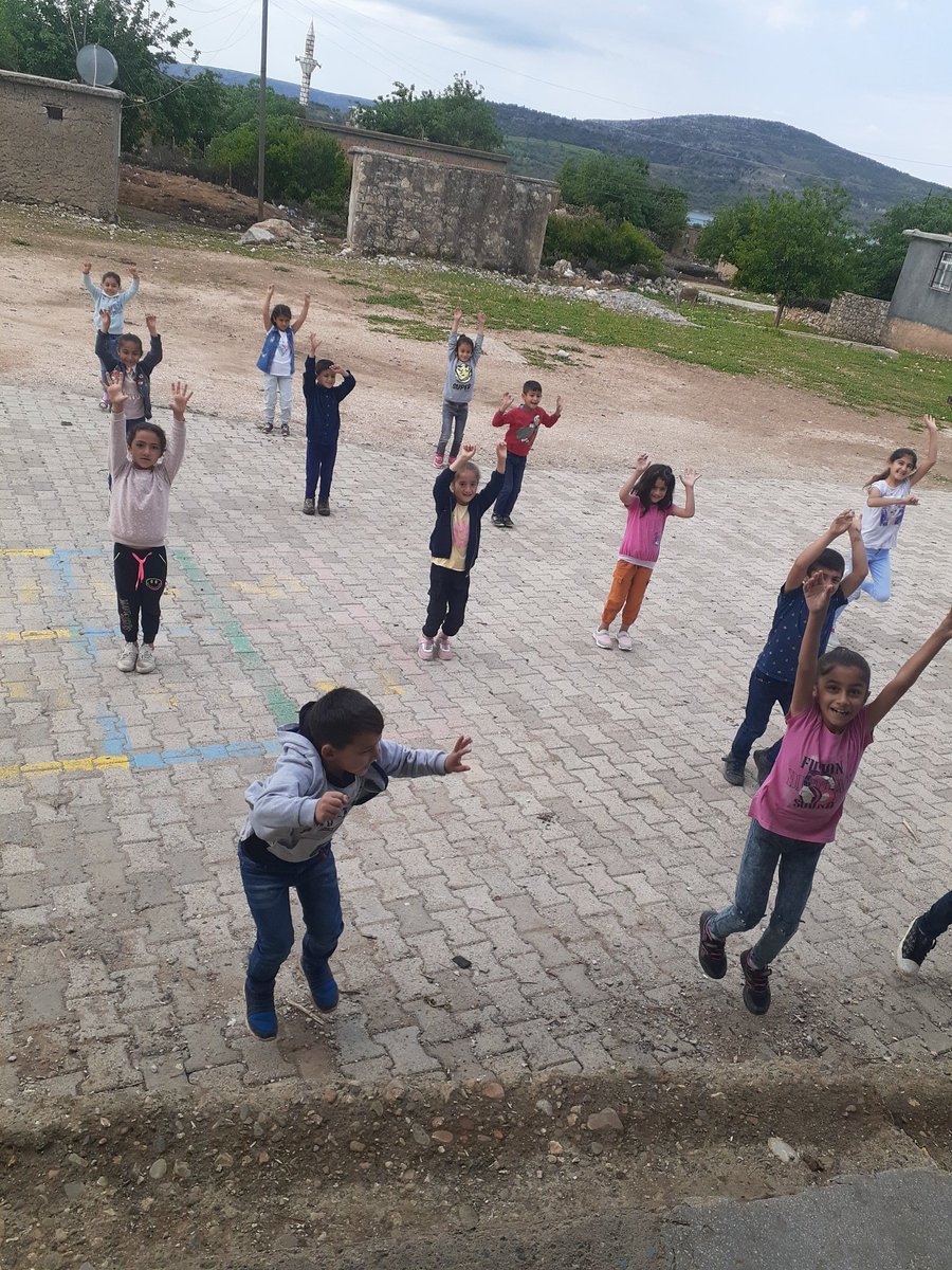 Haftaya sabah sporumuzu yaparak başladık 🏃‍♂️ <a href="/diclemem21/">Dicle İlçe Milli Eğitim Müdürlüğü</a> @SPORDYARBAKIR <a href="/Diyarbakirmem/">Diyarbakır İl Millî Eğitim Müdürlüğü</a>