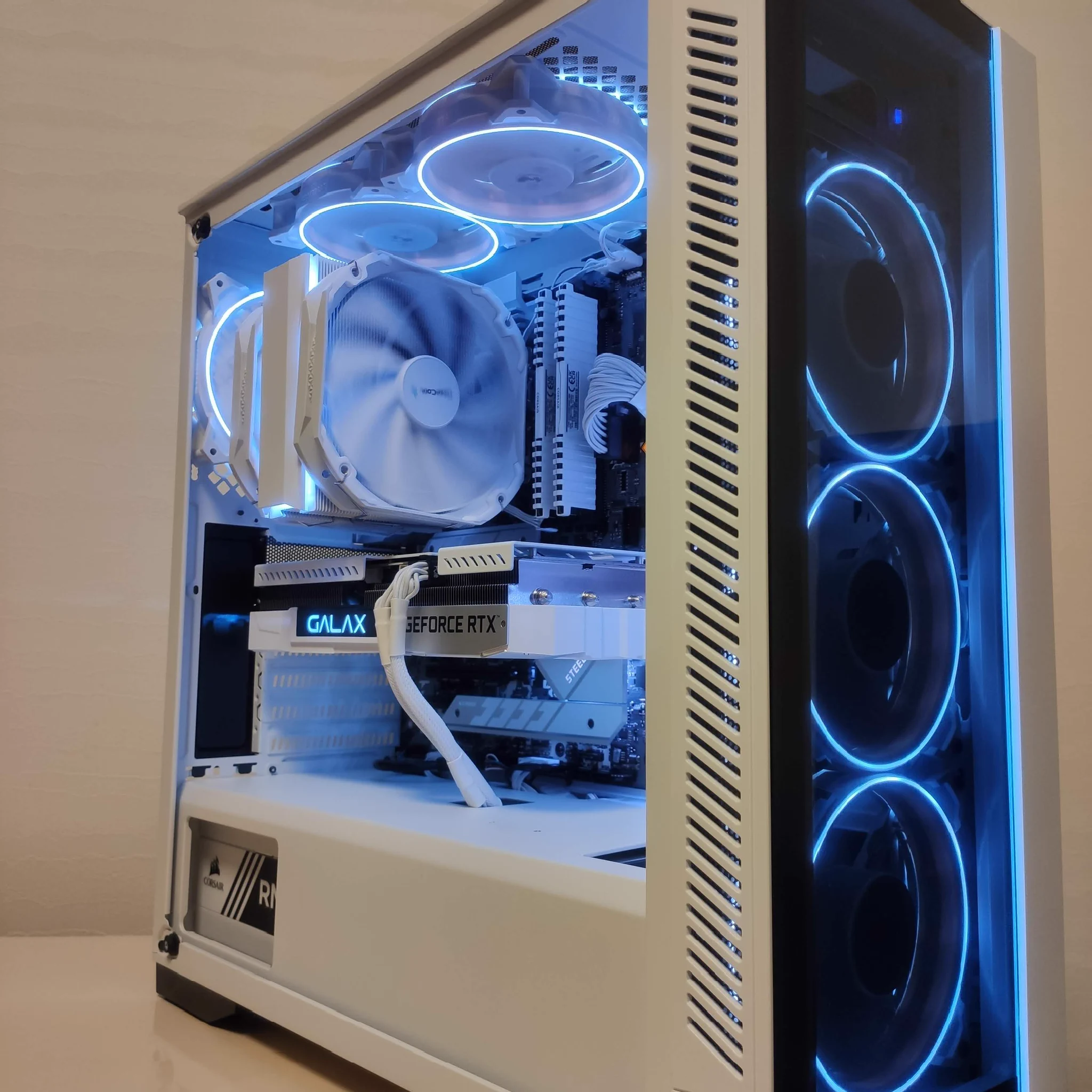 かっつぇ🐻‍❄️ 日本一の高品質PC✨ (@KatzeCSGO) / X