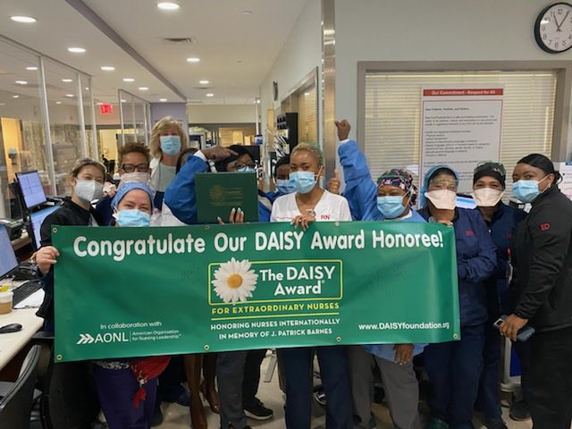 Congratulations to Nathalia Peterson from the ED for winning the 2022 first quarter Daisy Award! Your team loves working with you and you make a difference in their day when you’re charge! ⁦@MagnetEvNYP⁩ ⁦<a href="/MagneticDrRN/">Dr. Niki Hartman</a>⁩