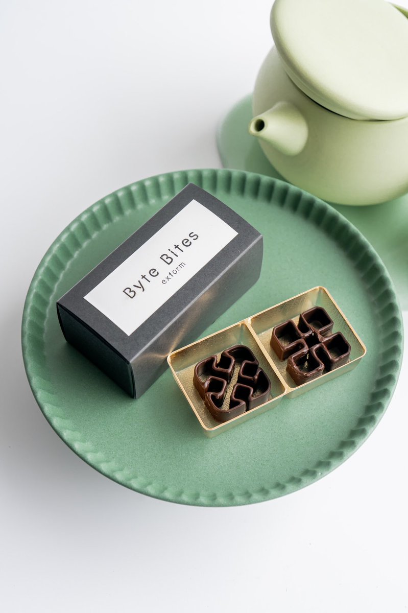amnjrn's tweet photo. #ByteBites Inc.さんの3Dプリントチョコレート🍫
質量や規則性、脆さなどのバロメーターを変えるとチョコが違う形になるのが面白くて、食感の視覚化にも感じました🙌
甘みや苦味などに加えて、味覚の基準が増えた感じです🤔
新宿の東急ハンズ4階で明日10日まで。 https://t.co/iLOHMyAWvd