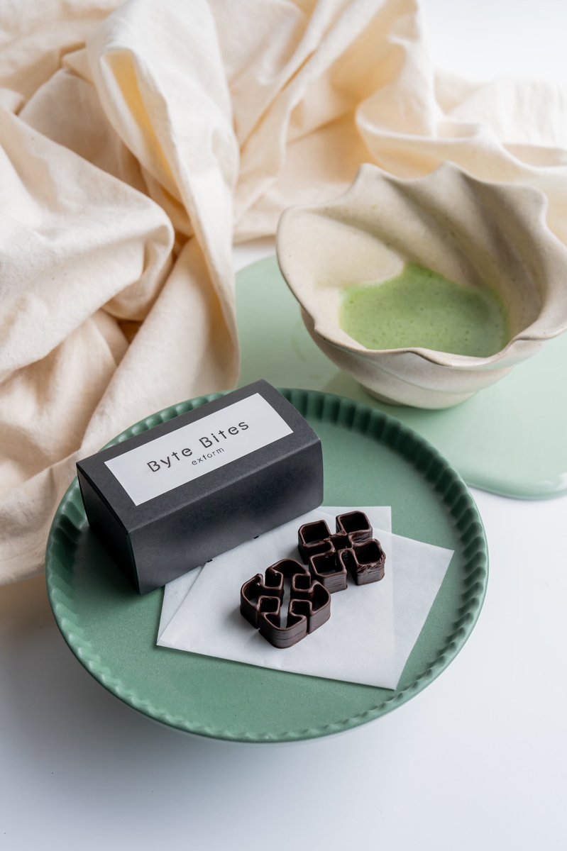 amnjrn's tweet photo. #ByteBites Inc.さんの3Dプリントチョコレート🍫
質量や規則性、脆さなどのバロメーターを変えるとチョコが違う形になるのが面白くて、食感の視覚化にも感じました🙌
甘みや苦味などに加えて、味覚の基準が増えた感じです🤔
新宿の東急ハンズ4階で明日10日まで。 https://t.co/iLOHMyAWvd