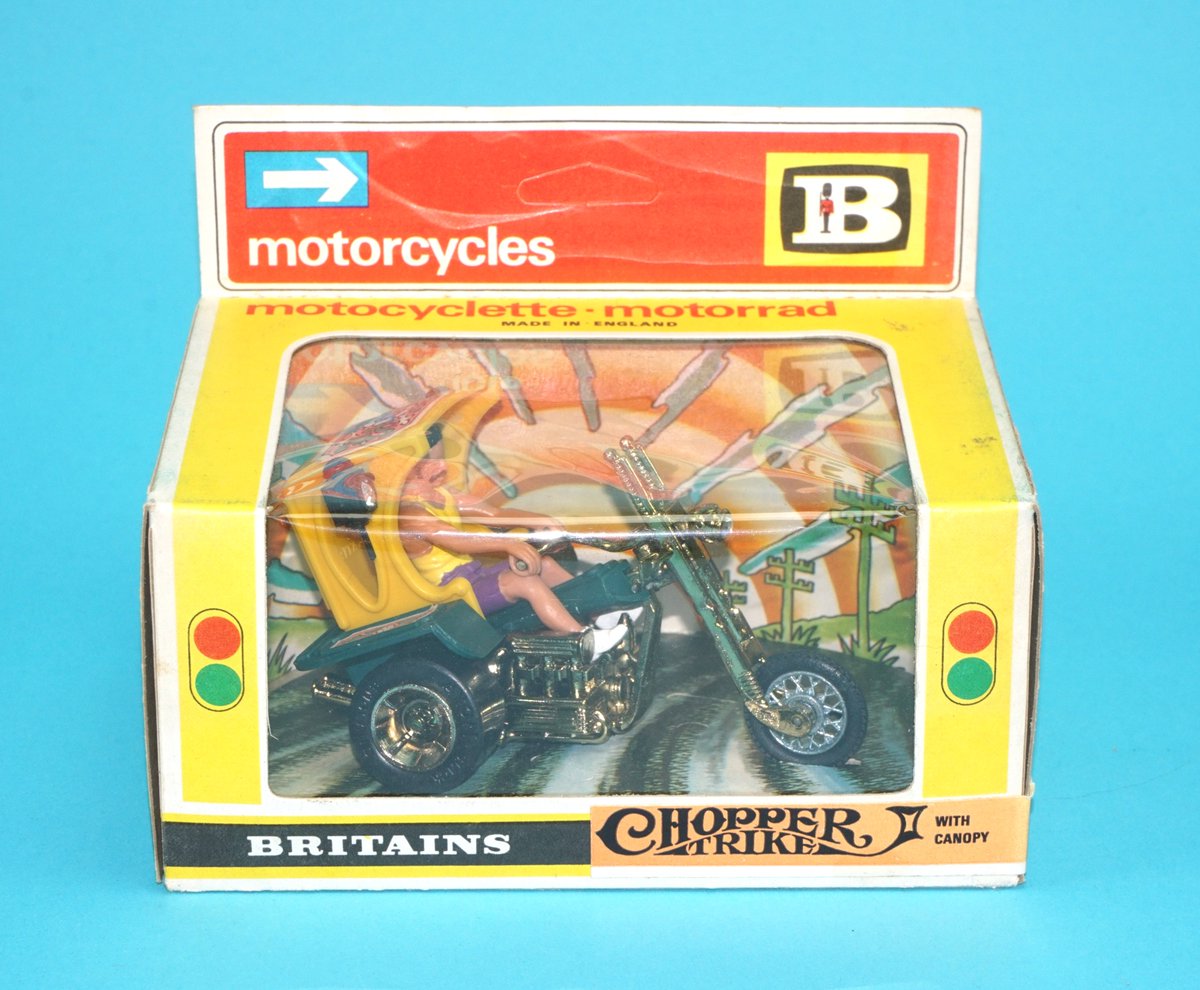 boonsart_com's tweet photo. #Britains is mostly known for their farm toys and toy soldiers. I truly love the road series from the sixties and seventies, and the choppers are its highlight. Loving that #Beeza #chopper with the #hippie!
#boonsartshop - link in bio! https://t.co/oJu0fFNxYc