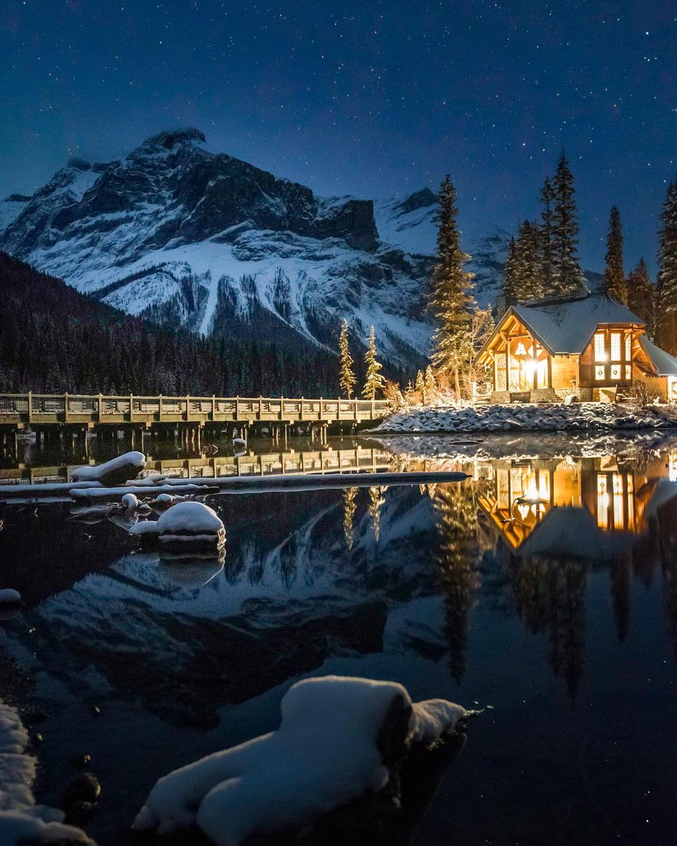 Location: Emerald Lake, British Colombia
Photo by swissclick_photography | Instagram