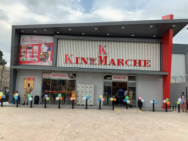 KIN MARCHÉ : Une femme aux apparences belles avec un intérieur pourri... Je vs reviendrais bientôt pour un #Thread