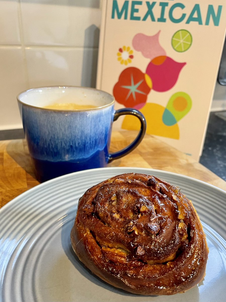rmborrow's tweet photo. Gracias @thomasinamiers for your latest book! The cardamom coffee buns are superb! #BuenosDias #baking #MeatFreeMonday #cookbook @bozborrow #citrus #cinnamon #coffee https://t.co/fBYA9cwMVE