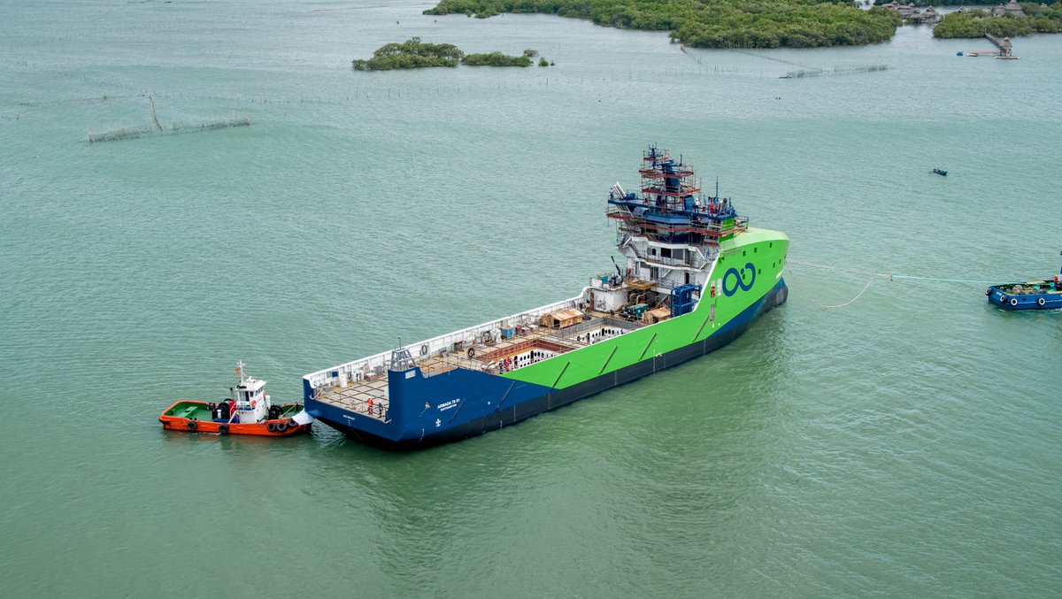 benjohn65's tweet photo. First pictures of #Armada 78m remotely operated ship after launching showing 2x large #moonpools. @Ocean__Infinity is planning to build 23x similar innovative low-emission vessels.
https://t.co/KhKrzTz3h6 https://t.co/2Ex7xdfETP
