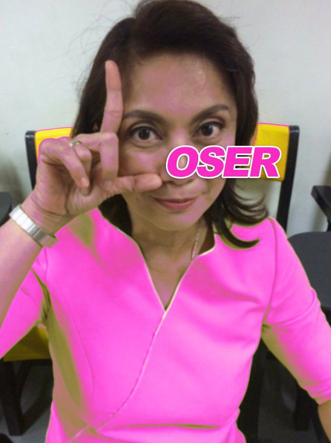 iamjhon28's tweet photo. Ang Loser Sign na pinauso ni Leni Robredo at ng mga taga-suporta niyang pinklawan.
#LoserSign
#LeniLoser https://t.co/Z80GiHMJoS