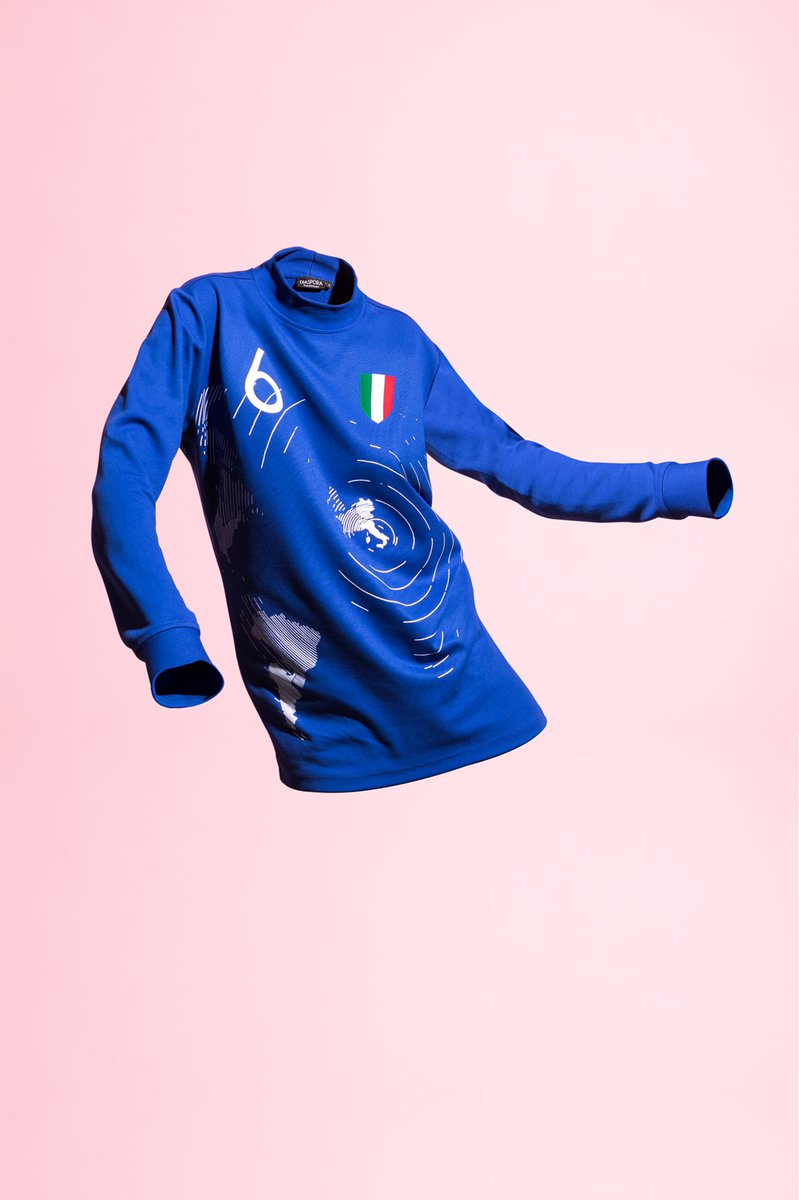 PaoloDelVecch1o's tweet photo. Tu es issu.e de la diaspora italienne ? Tu veux jouer avec la @SquadraDiaspora samedi face au Red Star FC ? 

3 "convocations" sont disponibles et financeront une partie de l'événement. Offre toi une expérience exceptionnelle et repars avec non pas 1 mais 2 maillots ➡️ DM https://t.co/b5EQHKys0m