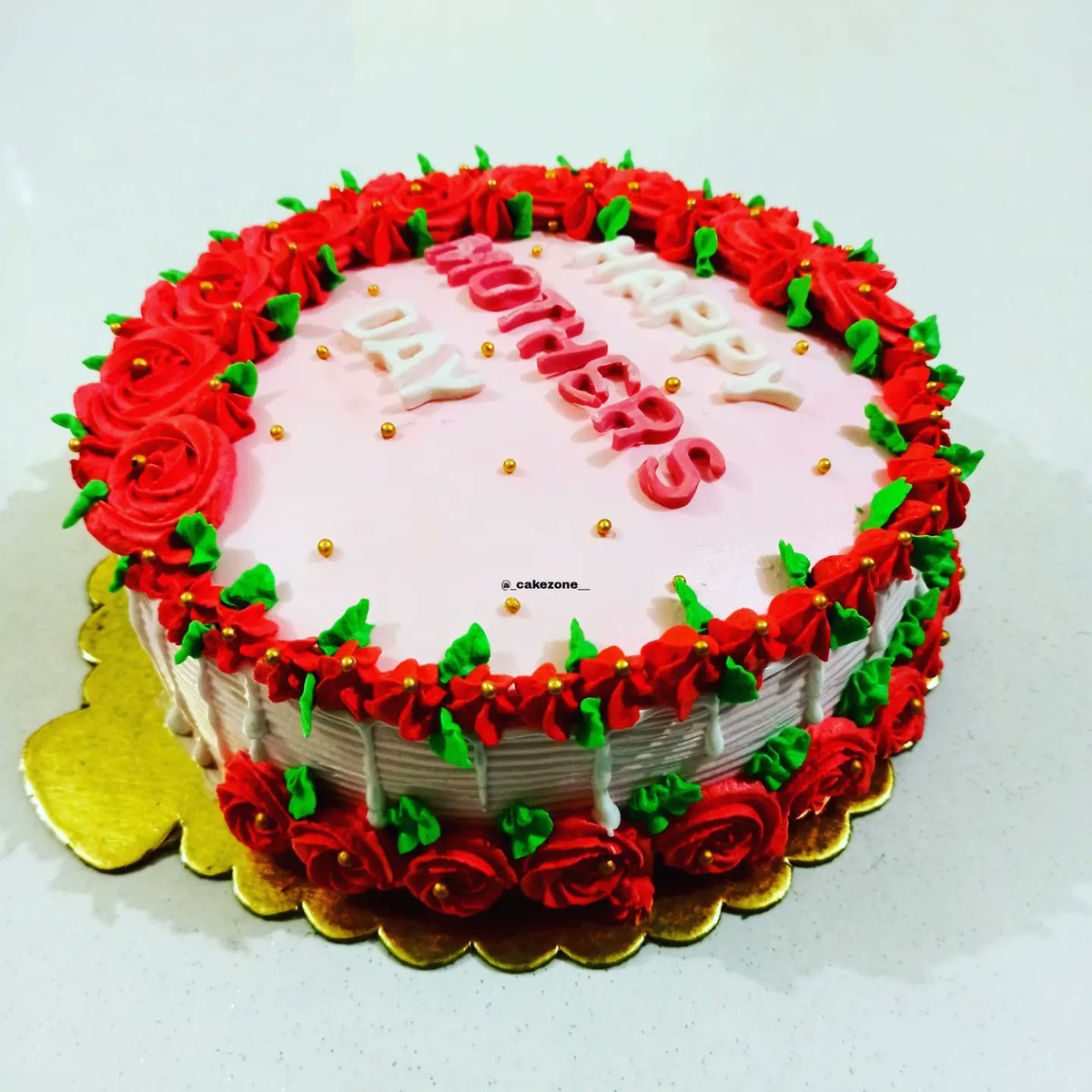 cakezone__'s tweet photo. ๐ฏ%Eggless๐
Customised Cake๐นโค๏ธ
Pineapple flavour ๐๐๐
Direct message us for orders๐ฉ๐ฉ
.
.
#cakedesign #cakeoftheday #mothersdaychallenge #mothersday2022 #mothersdaycake #customisedcakes #pineapplecake https://t.co/pwxBE6E5VB