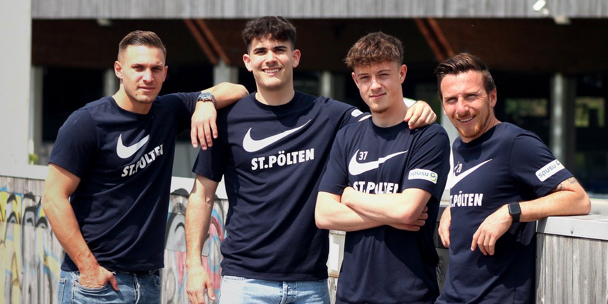 SKNStPoelten's tweet photo. Vier Wölfe bleiben "zu Hause"! 🏠🤩

Die Verträge von Bernd Gschweidl (vier Jahre), Christoph Messerer, Julian Keiblinger (jeweils drei Jahre) und Daniel Schütz (ein Jahr + Option) wurden allesamt verlängert! 😎 #meinSKN #weareone 

💻 Zu allen Infos ➡️ https://t.co/wnnpKL2VRA https://t.co/irmZdyYy6A
