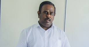 sunandadesh's tweet photo. After his thugs shot 3 peaceful protesters #SriLanka ruling part MP had to kill him self! Karma is awaiting for all thugs! 
"The MP fled the scene and took refuge at a nearby building, Thousands surrounded the building and he then took his own life with his revolver.” - AFP https://t.co/rHUBT0NTUM