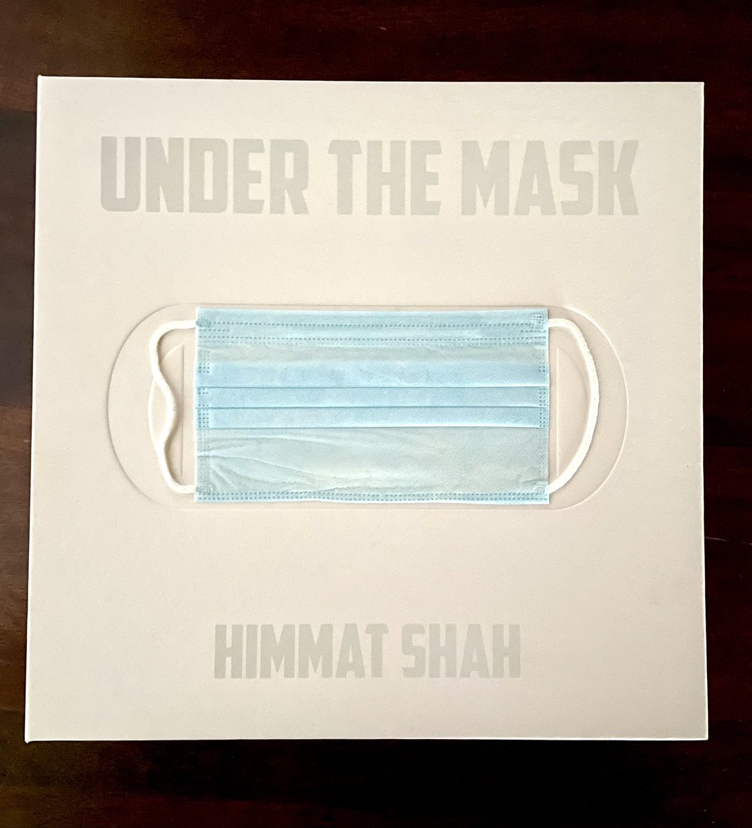 cartistofficial's tweet photo. We are elated to receive heartwarming wishes on our book designed for artist Himmat Shah “Under the Mask” its visual representation of his drawings that he produced during coronavirus pandemic.
Thank you @hvgoenka @kiranshaw #underthemask #himmatshah #cartist https://t.co/xdVRC1hfxw