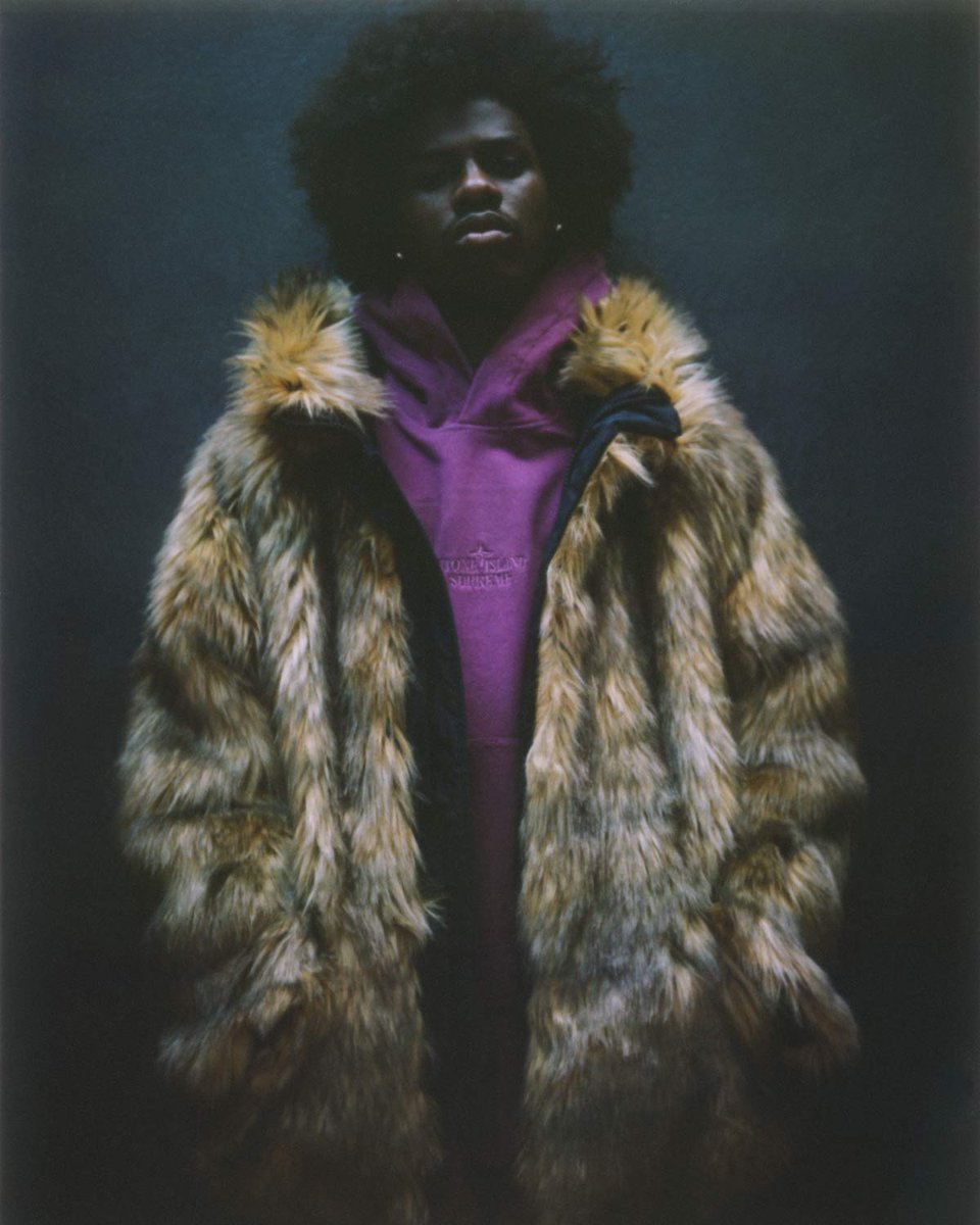 #StoneIsland STONE ISLAND / SUPREME SS '022 _ PREVIEW Available starting 12 May in Europe and North America from 5:00pm CET, from 14 May in APAC starting from 11:00 Tokyo Time- at Stone Island flagship stores and on stoneisland.com
bit.ly/3soCosV