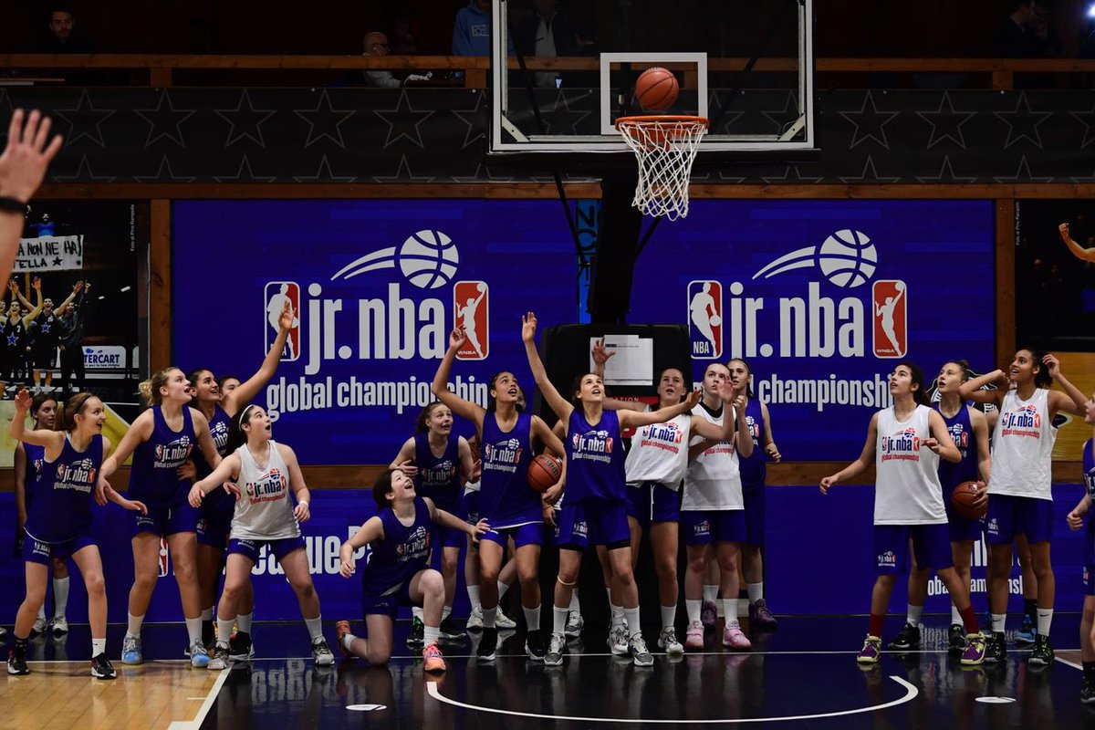 rachsimpp's tweet photo. Without a doubt my favourite moment from camp was seeing these young women, who had met just 24 hours before, support each other like this @jrnba @NBAEurope https://t.co/TOnY0gWUlb
