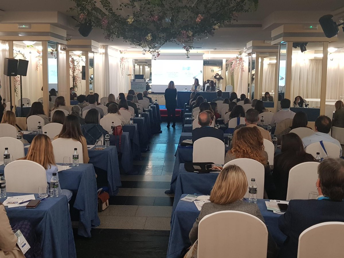 GrupoEvento's tweet photo. El viernes y sábado nuestros compañeros Rafa y Leti estuvieron dando soporte al XLV Congreso de la Sociedad Castellano Leonesa de Alergología e Inmunología Clínica #SCLAIC, en Segovia.

Por fin se pudo hacer de forma presencial este encuentro anual.

¡Seguimos!

#GrupoEvento https://t.co/Sijn4vVrWO