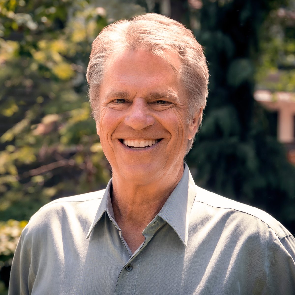 HC21TN's tweet photo. Vic Strecher, Founder &amp; CEO of Kumanu, is a visionary leader and expert in the fields of behavior change, digital communication, and wellbeing. His pioneering research led to successful ventures, reaching millions of lives. Meet him at the 25th Annual #HC21 Forum May 10th! https://t.co/IoaNVTJU8W