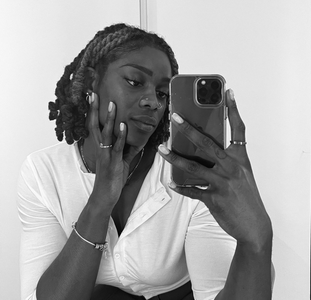 C H E R I E tweet media