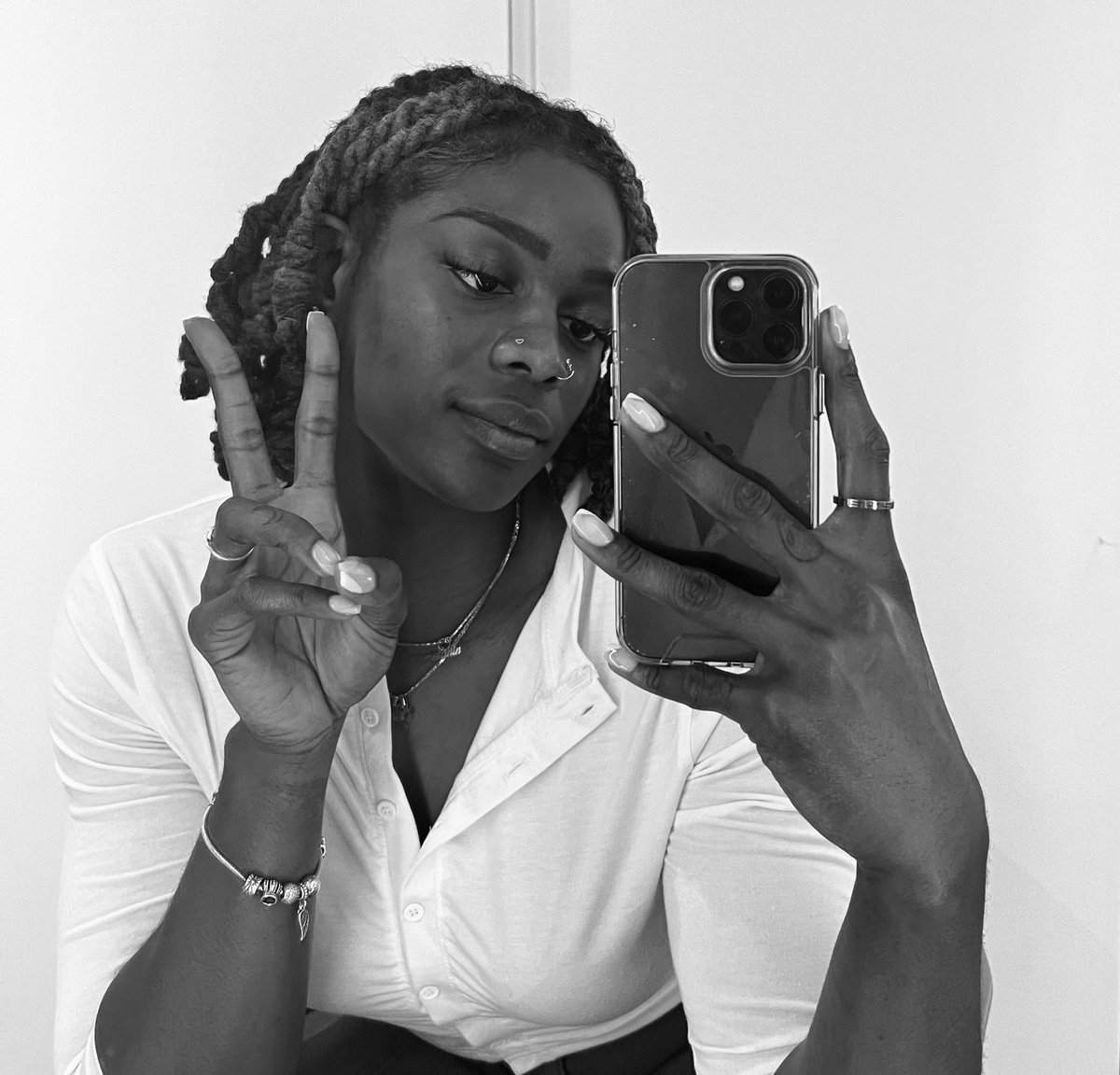 C H E R I E tweet media