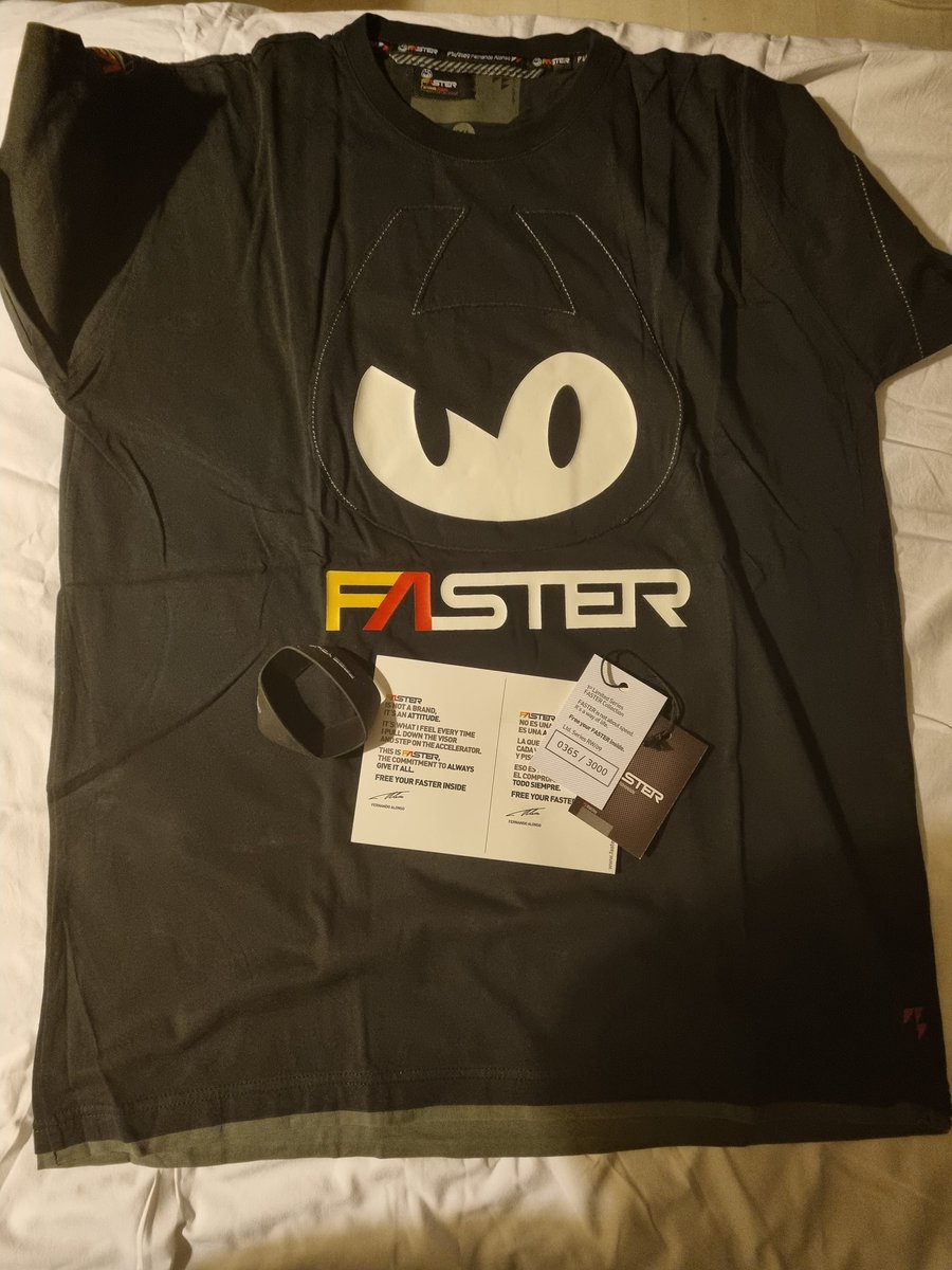 oiimfoive's tweet photo. I'm selling my Fernando Alonso Faster limited edition Tshirt and bracelet. Never worn and in good condition. Only box is damaged. Dm me if interested.

#fernandoalonso #formula1 #wts https://t.co/Tz6gQA0xAM