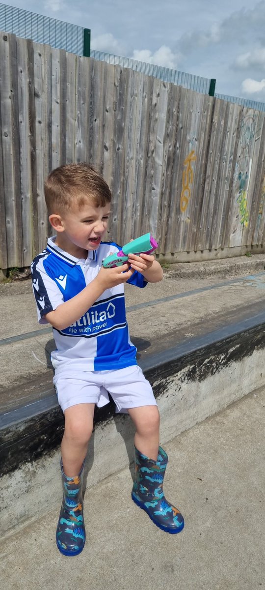 Neil Punter tweet media