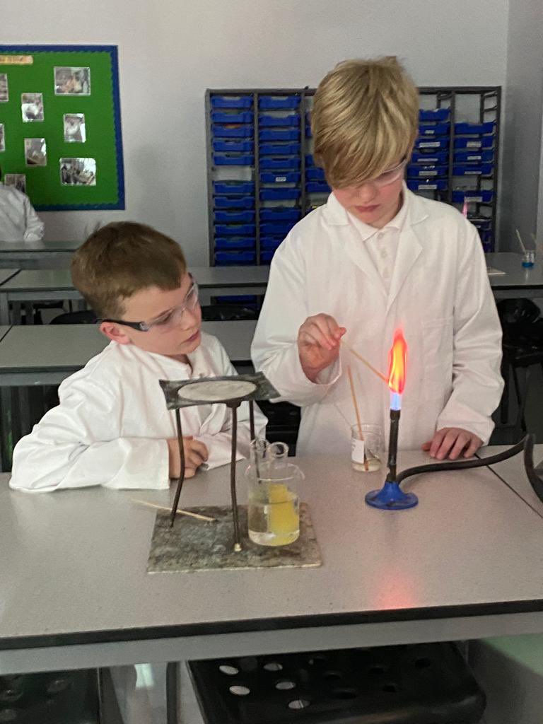 Science @ The Deanes tweet media